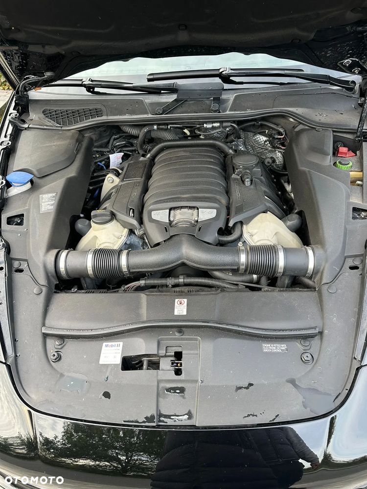 Porsche Cayenne GTS - 12