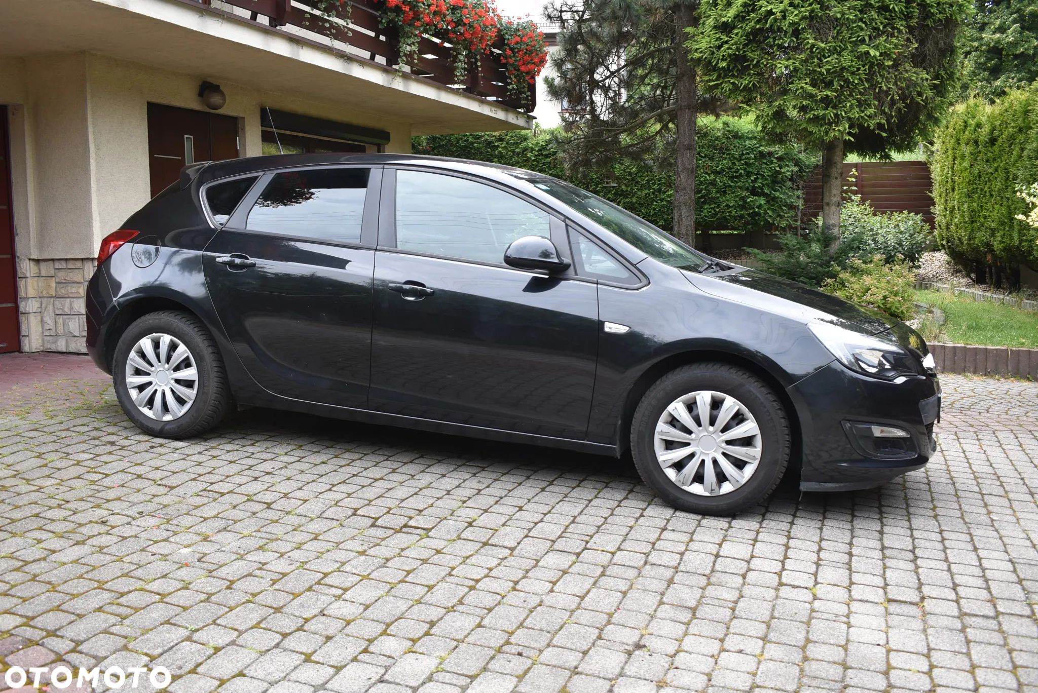 Opel Astra IV 1.6 Cosmo - 1