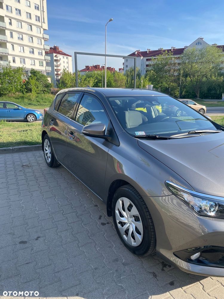 Toyota Auris - 8