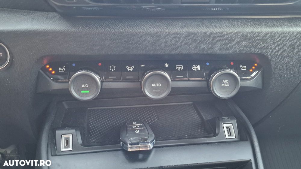 Citroën C4 PureTech 130 Stop & Start EAT6 Shine - 13