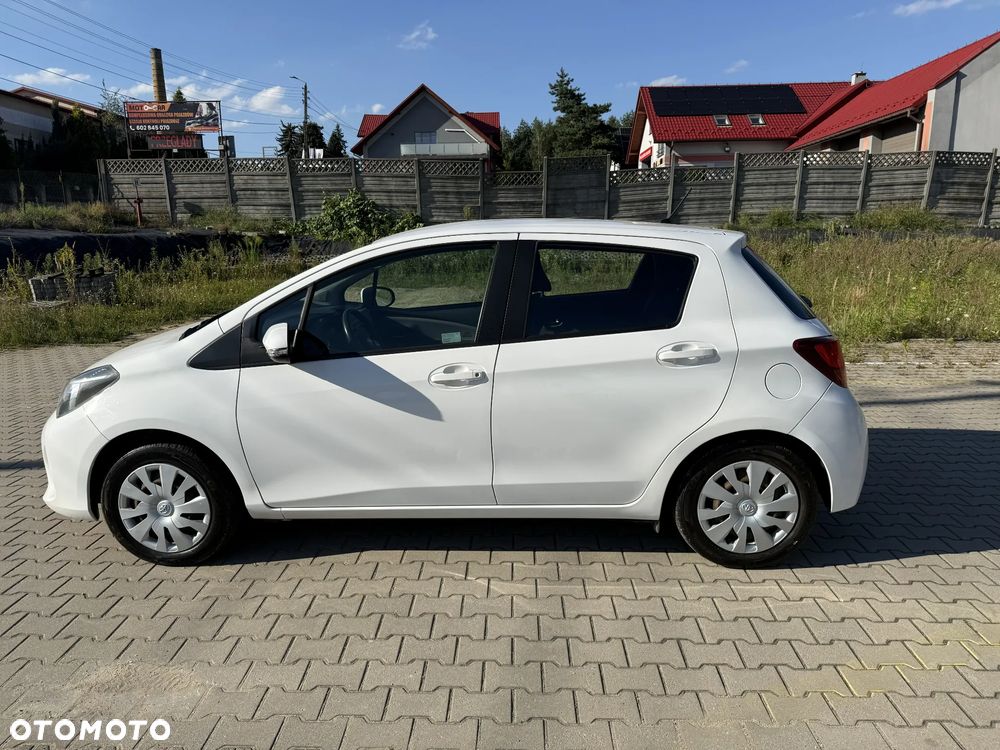 Toyota Yaris 1.33 Premium - 11