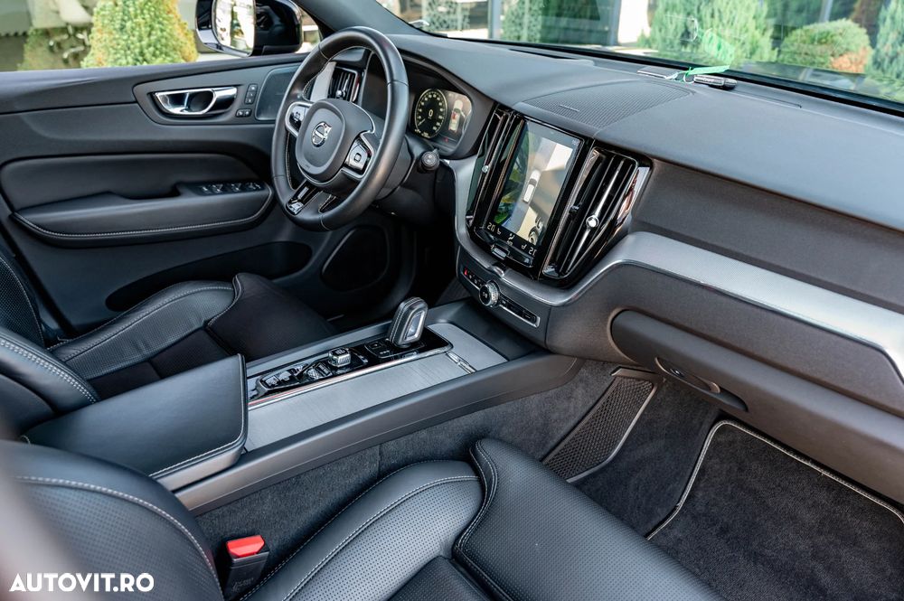 Volvo XC 60 B4 D AWD Geartronic RDesign - 9