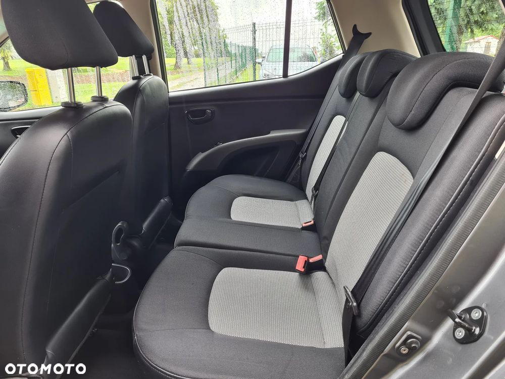 Hyundai i10 1.1 - 11