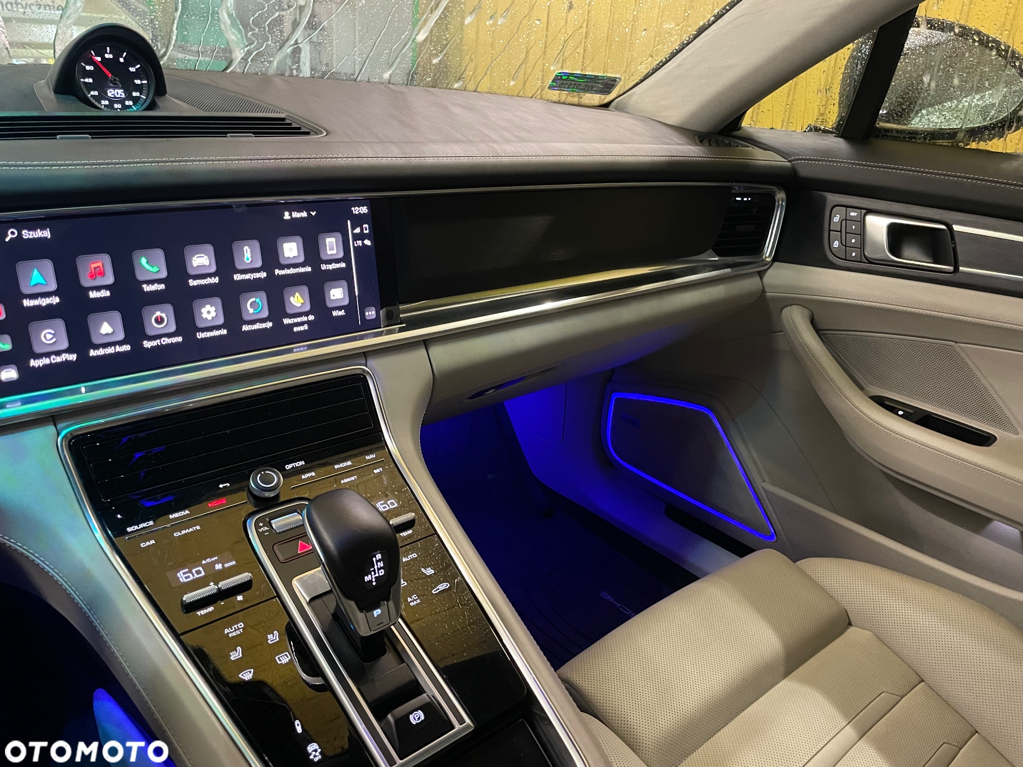 Porsche Panamera 4 Platinum Edition - 24