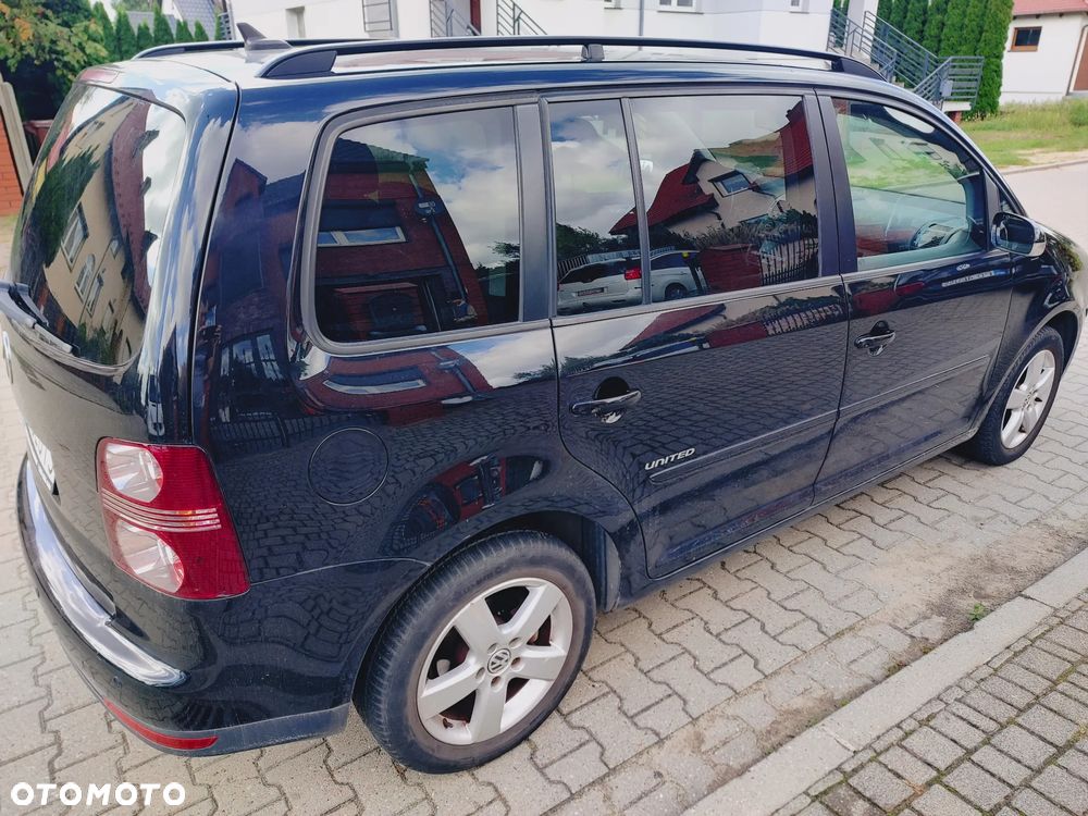 Volkswagen Touran 1.6 Trendline - 4