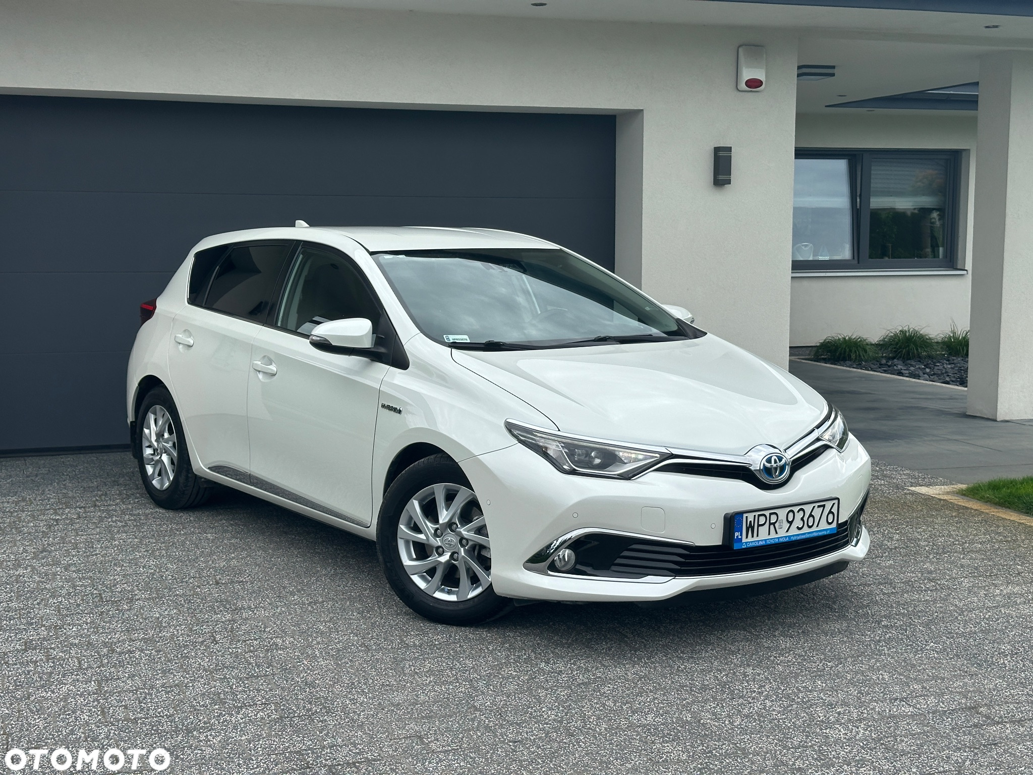 Toyota Auris Hybrid 135 Premium - 3