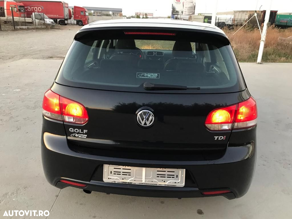 Volkswagen Golf 1.6 TDI BlueMotion Technology DPF Comfortline - 2