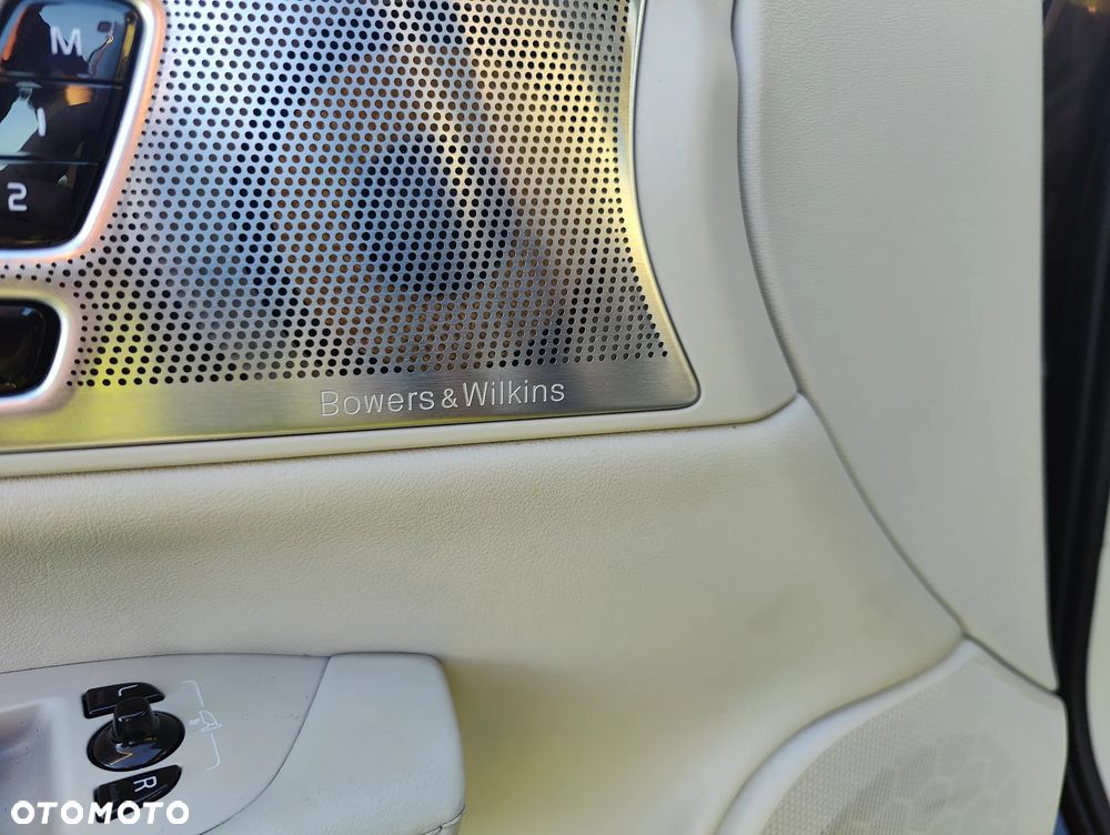 Volvo V90 Cross Country - 27