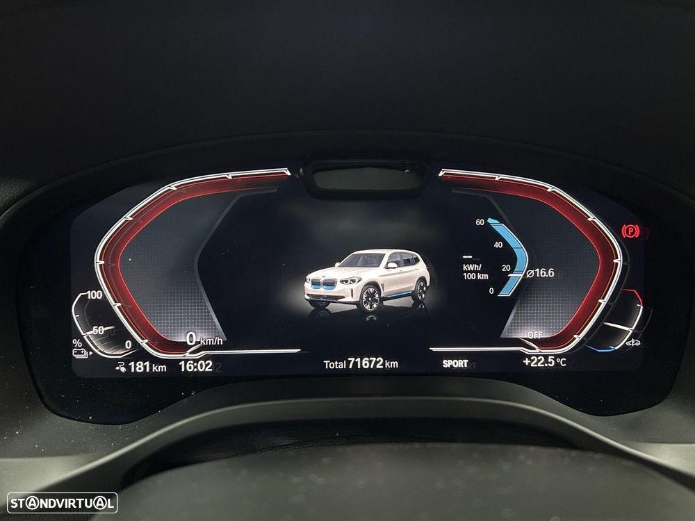 BMW iX3 - 18