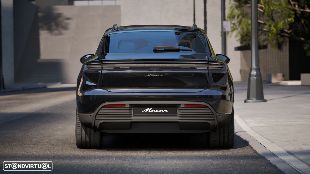 Porsche Macan Electric 4 - 7