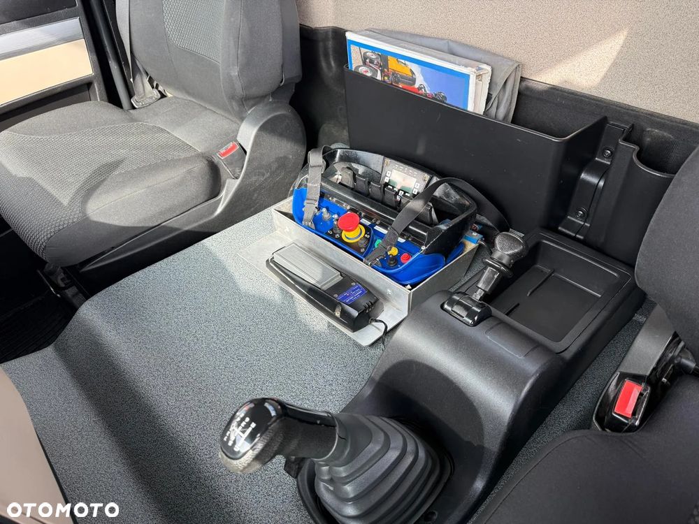 MAN TGM 18.250 // E6 // org. 92000km !!! // 4x2 // manual // skrzynia + HDS HMF z pilotem // TGS TGX TGL budowlanka żuraw dzwig kran crane - 32