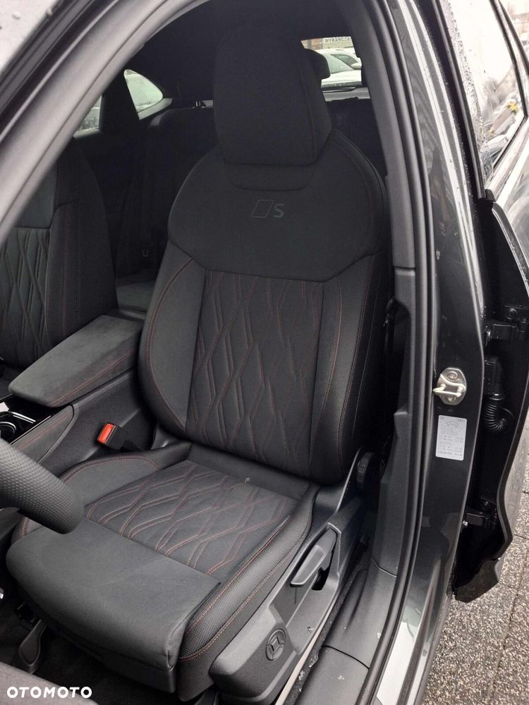 Audi Q3 Sportback - 12