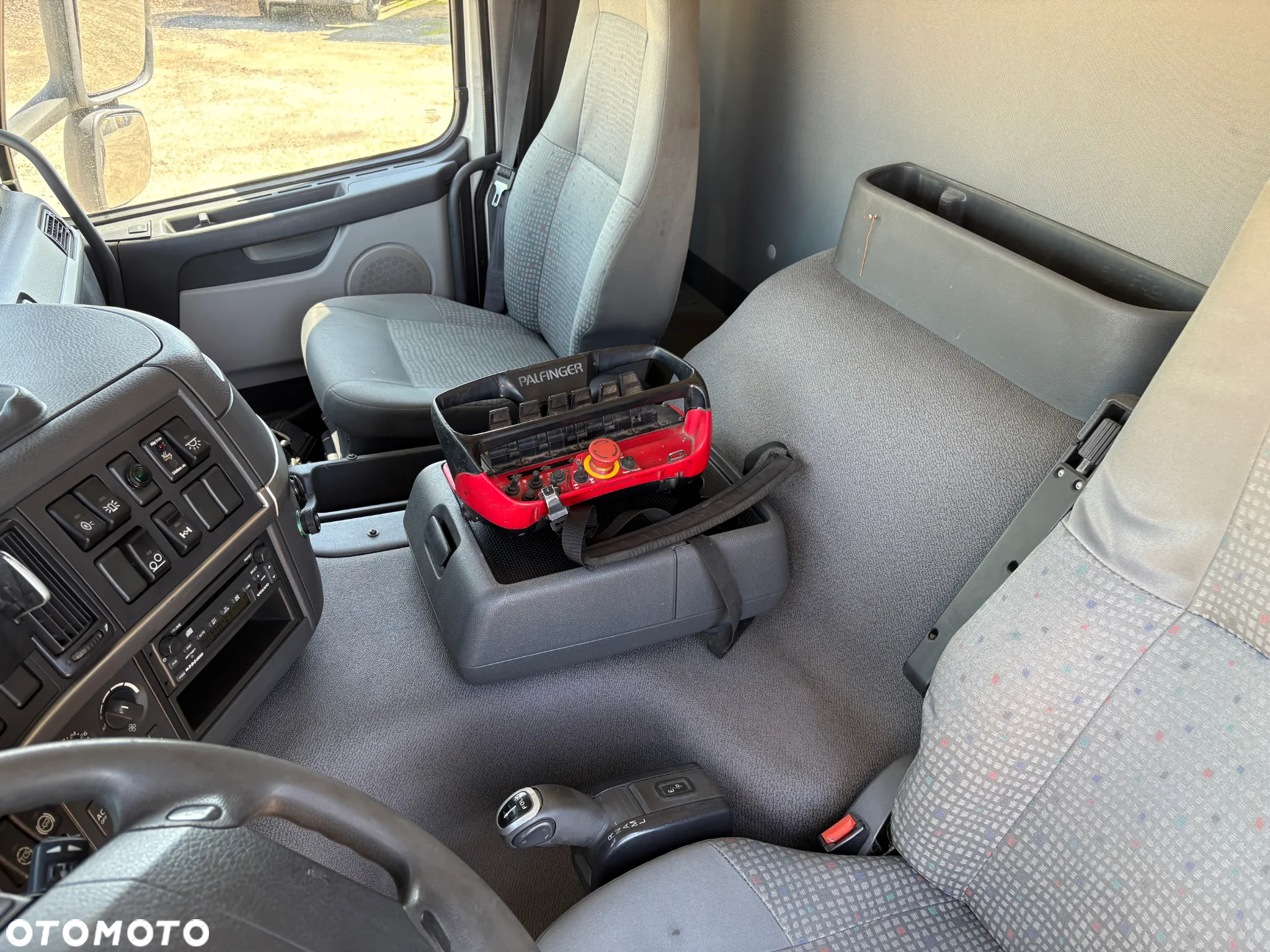 Volvo FM - 6x2 HDS Palfinger PK 23002 - 27