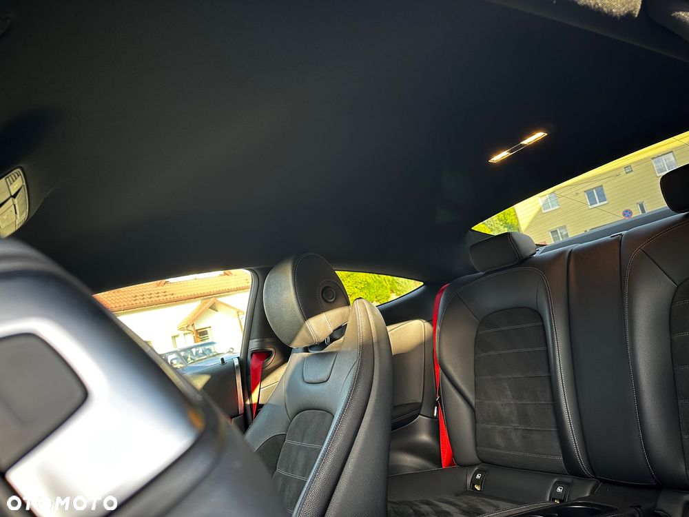 Mercedes-Benz Klasa C 200 9G-TRONIC - 28