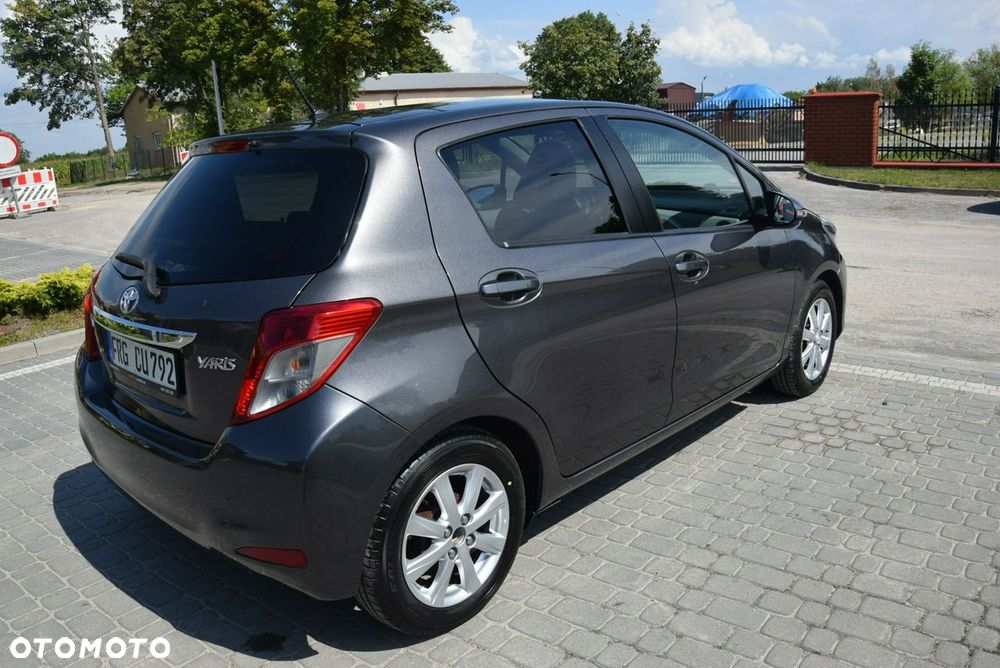 Toyota Yaris 1.33 Prestige - 11