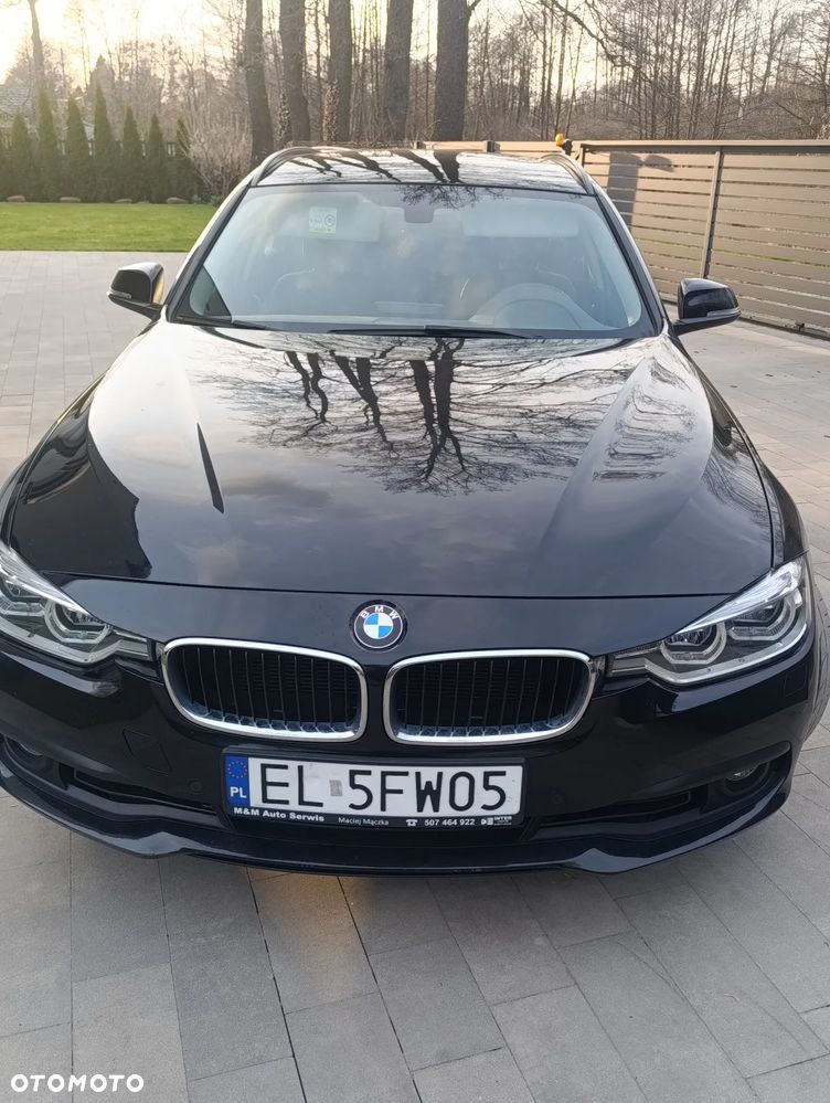 BMW Seria 3 318i - 3