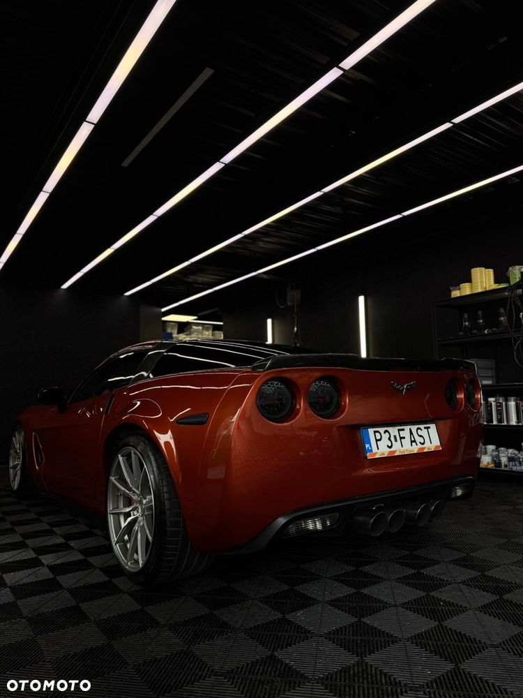 Chevrolet Corvette - 5