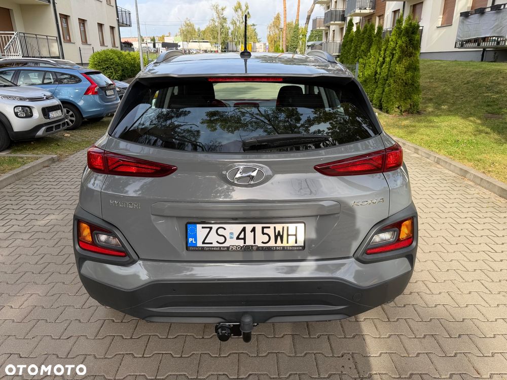 Hyundai Kona - 11