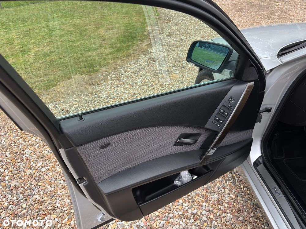 BMW Seria 5 - 12