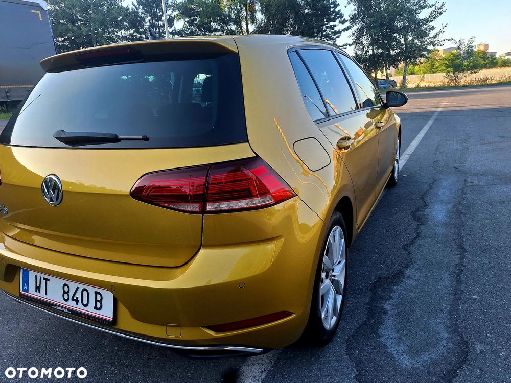 Volkswagen Golf - 11