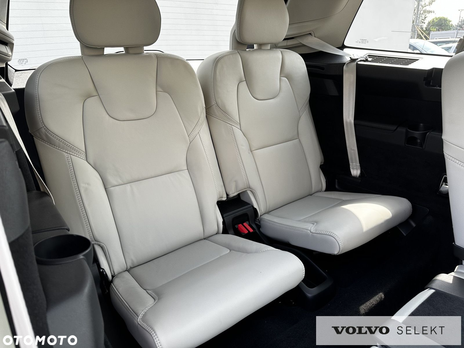 Volvo XC 90 - 22