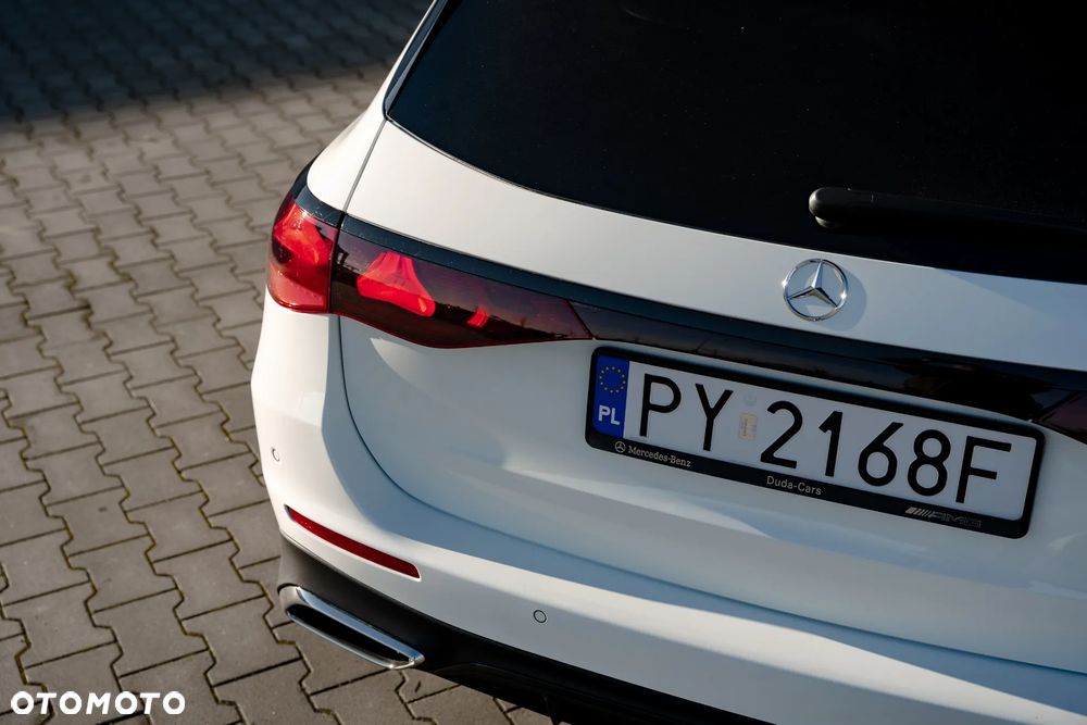 Mercedes-Benz Klasa E 220 d mHEV AMG 9G-Tronic - 14