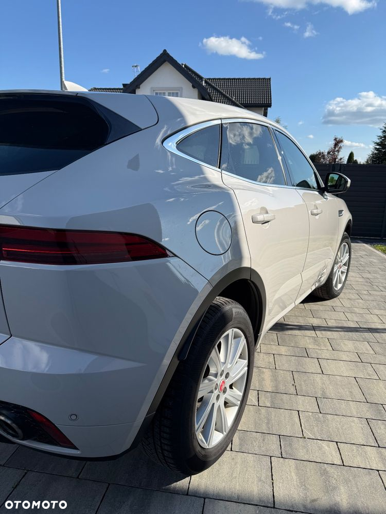Jaguar E-Pace D150 R-Dynamic - 10