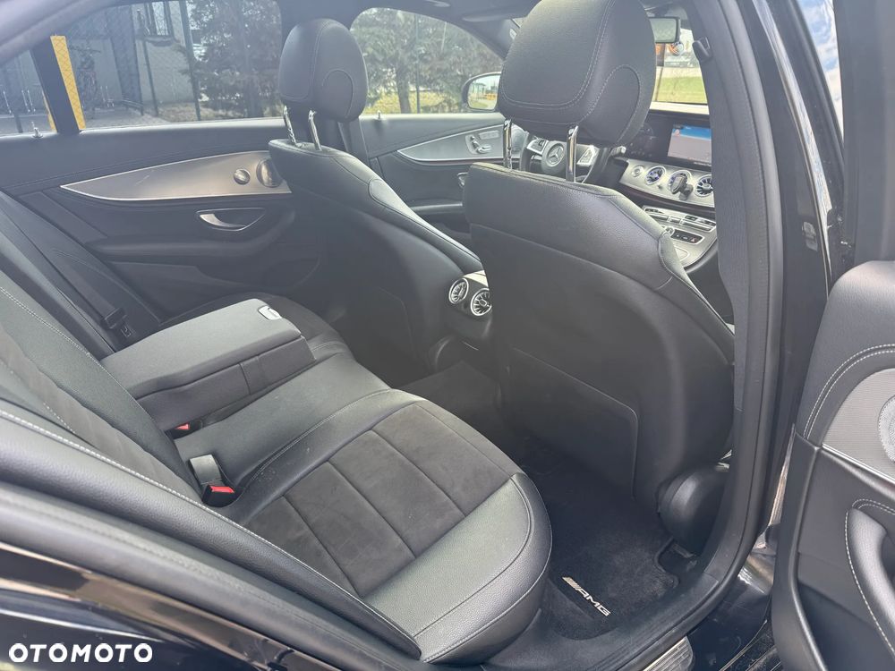 Mercedes-Benz Klasa E 220 d 4-Matic 9G-TRONIC - 10