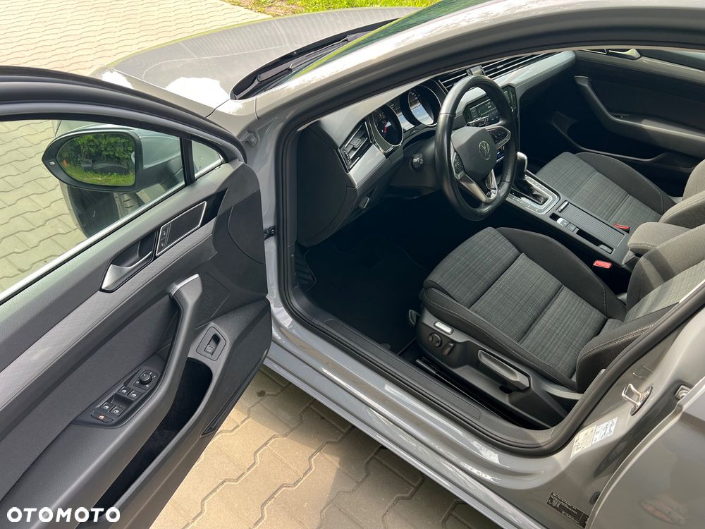 Volkswagen Passat Variant 1.5 TSI EVO Business DSG - 13