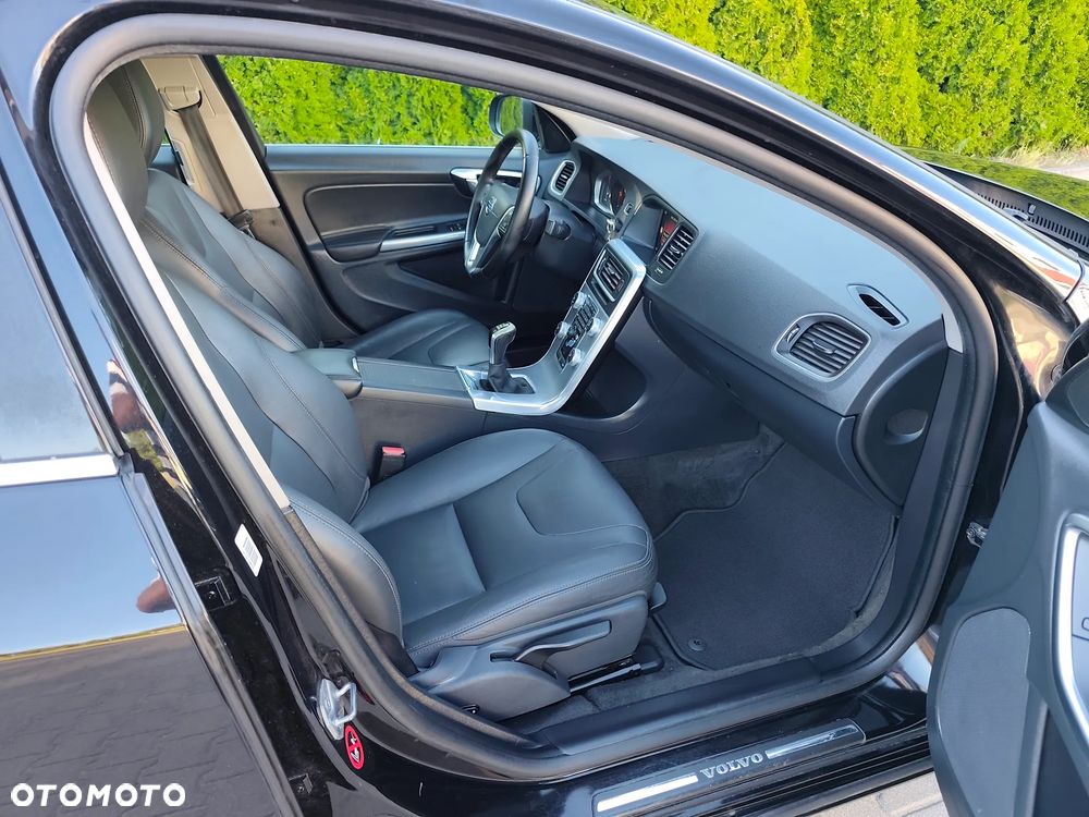 Volvo S60 D3 Summum - 26
