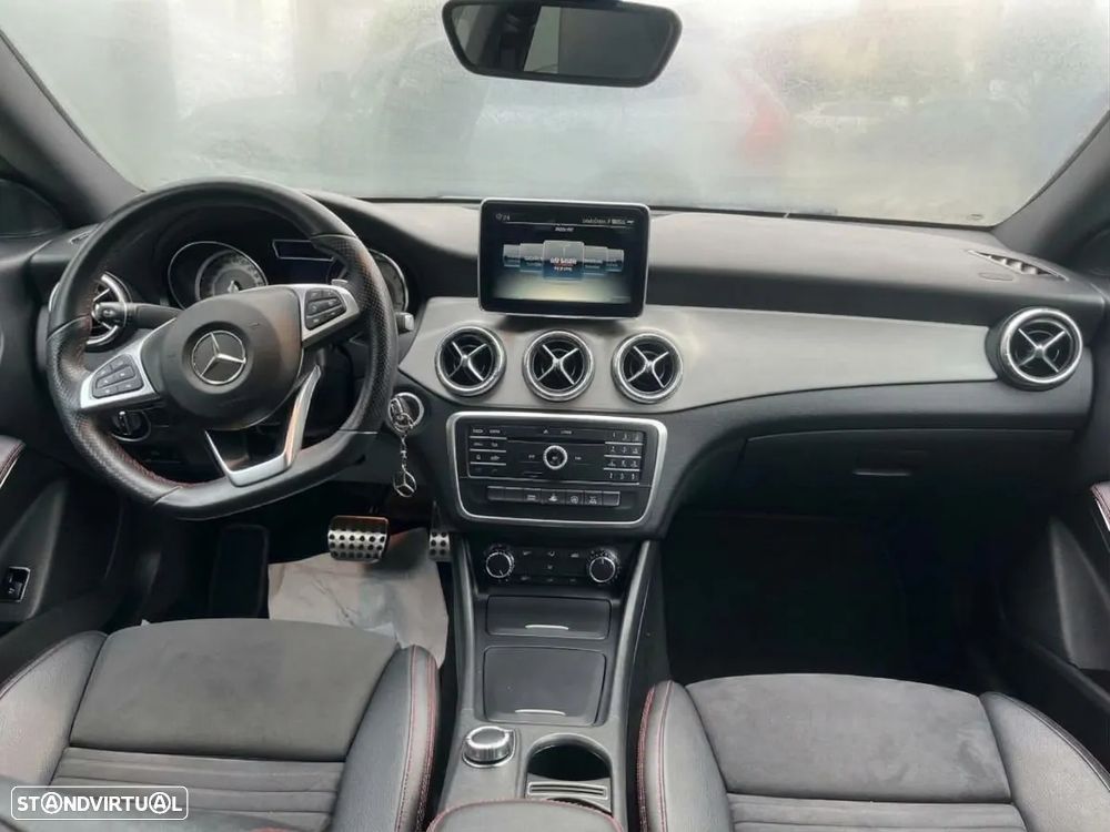 Mercedes-Benz CLA 180 - 1