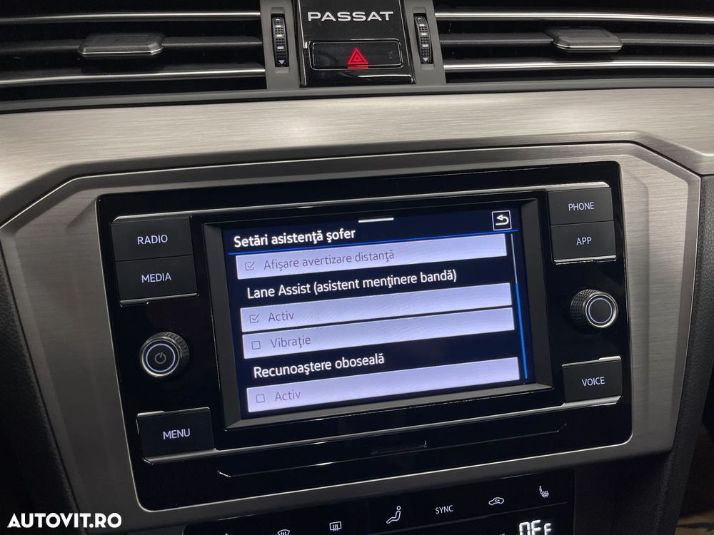 Volkswagen Passat 1.5 TSI ACT DSG Comfortline - 15