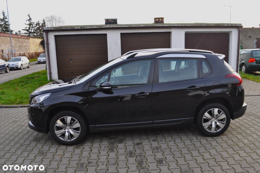 Peugeot 2008 1.2 Pure Tech Style S&S - 5