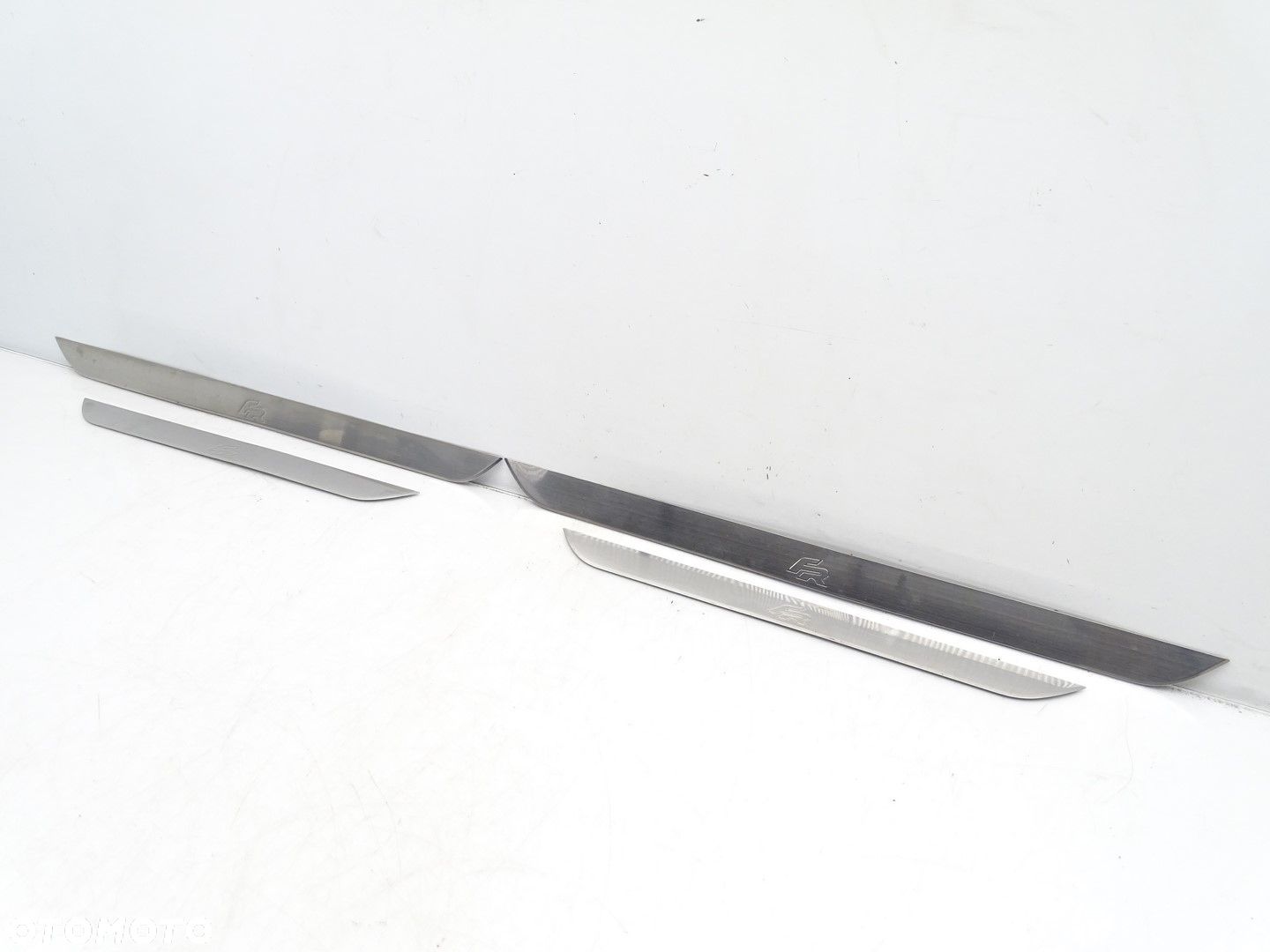KPL 4X LISTWA PROGU PROGOWA SEAT LEON III 3 FR LIFT 5D 5-DRZWI - 1
