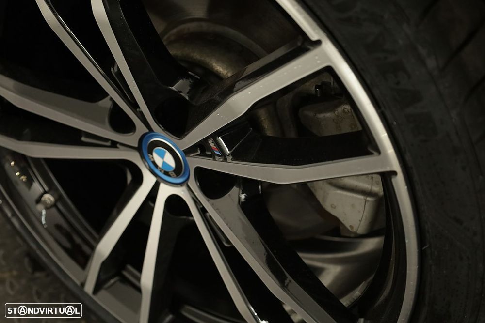 BMW 330 e Touring Pack Desportivo M Auto - 6