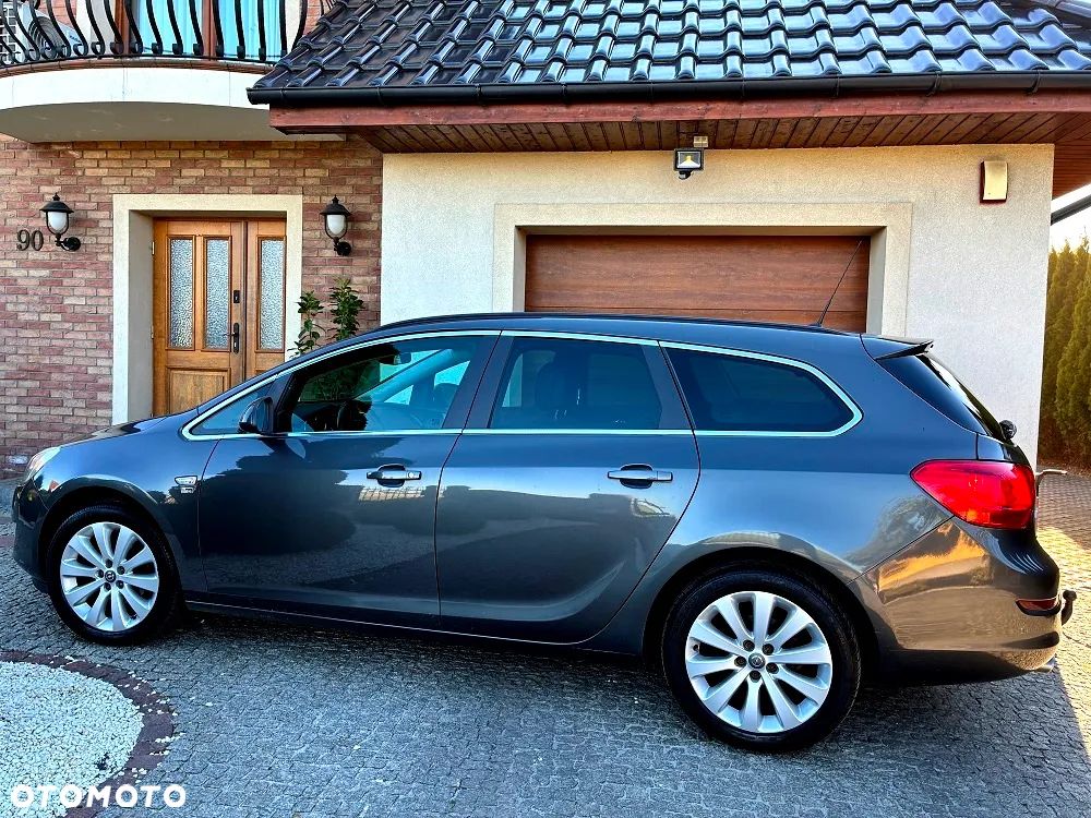 Opel Astra 1.4 Turbo 150 Jahre - 6