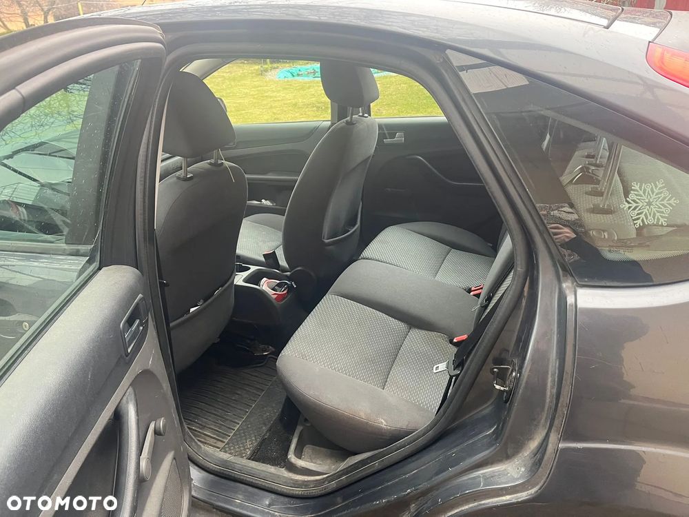Ford Focus - 6