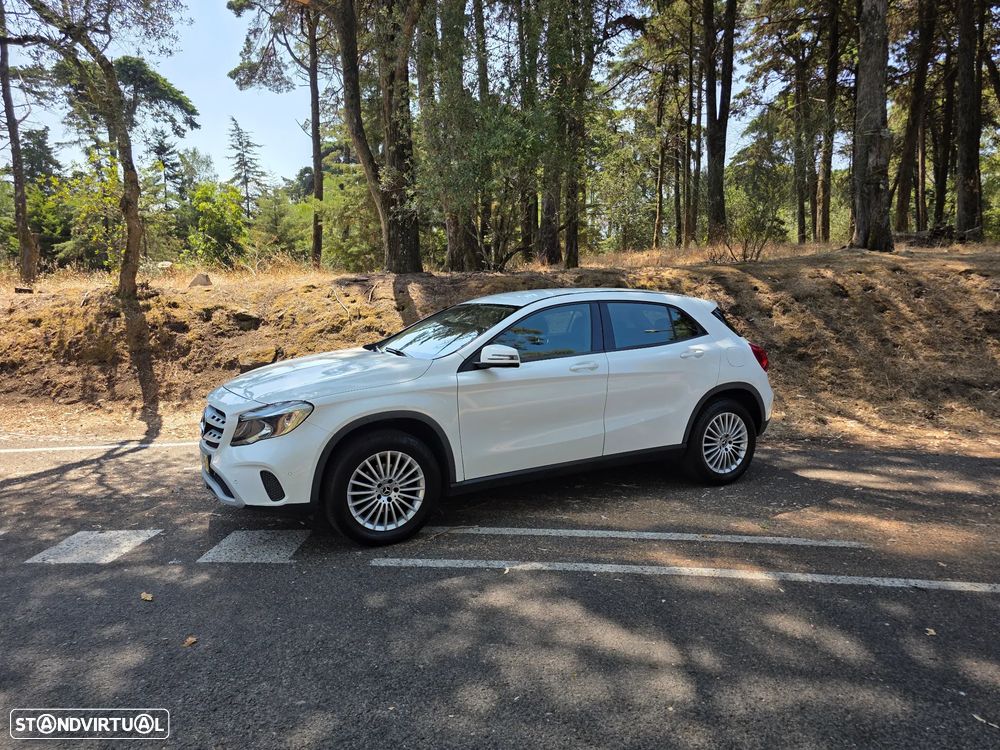 Mercedes-Benz GLA 200 d Urban Aut. - 2