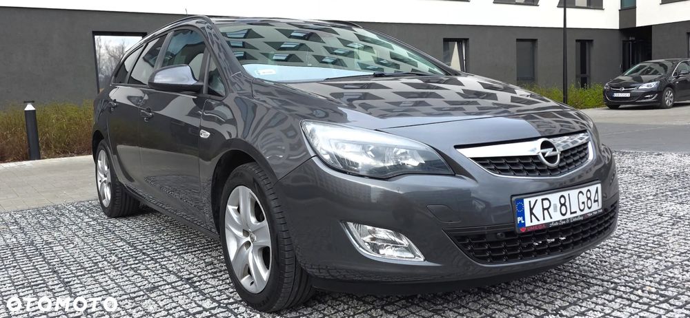 Opel Astra 1.4 Turbo Cosmo - 2