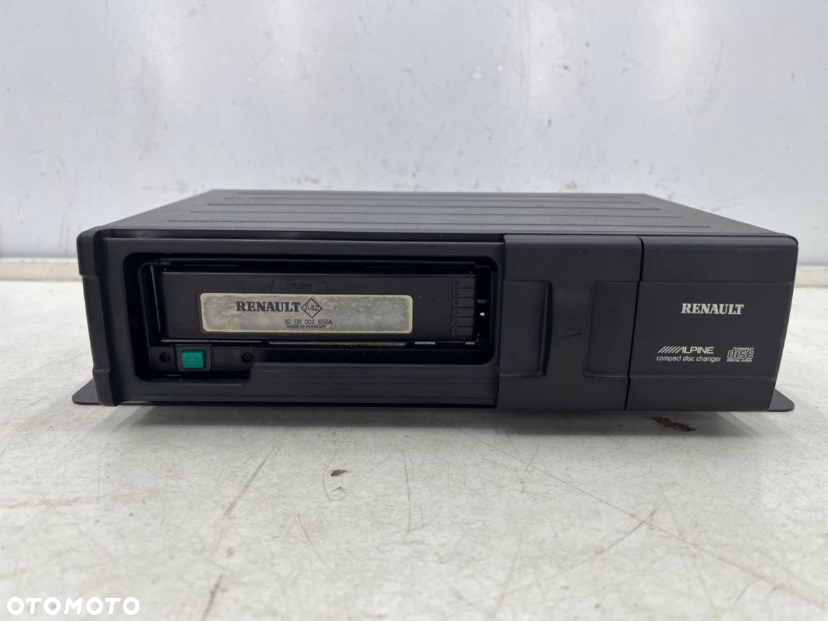 Radio Renault Scenic I II Espace 4 IV Laguna 2 II zmieniarka płyt CD Alpine 8200002656a 8200002589a - 2