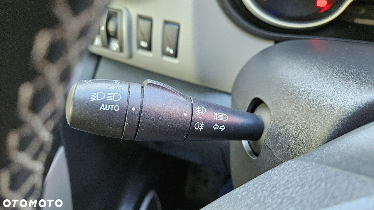 Renault Trafic - 28