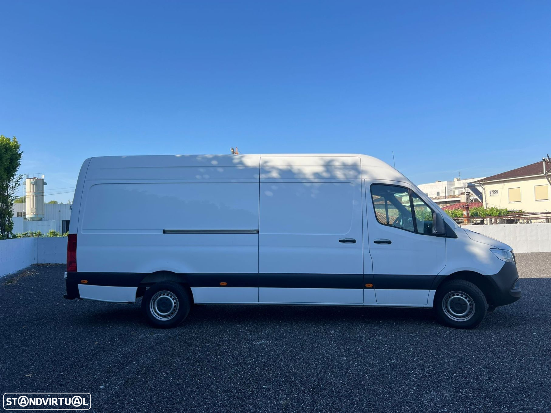 Mercedes-Benz Sprinter 317 CDI/37 - 12