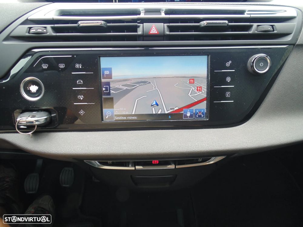 Citroën C4 Grand Picasso 1.6 e-HDi Intensive — fotografia 29