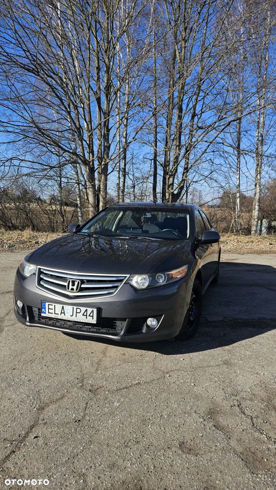 Honda Accord 2.0 Executive Nav - 2