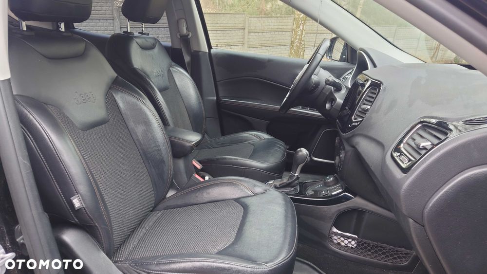 Jeep Compass - 8