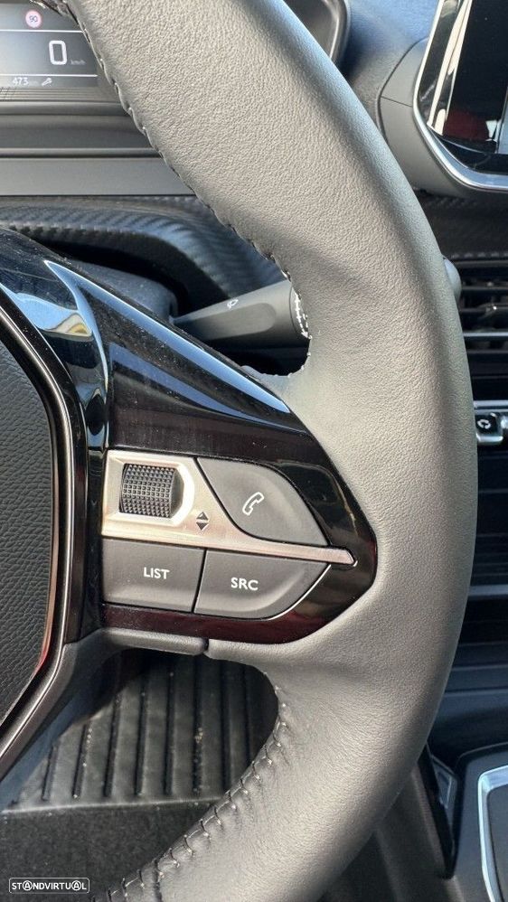 Peugeot 2008 1.2 PureTech Active Pack - 21