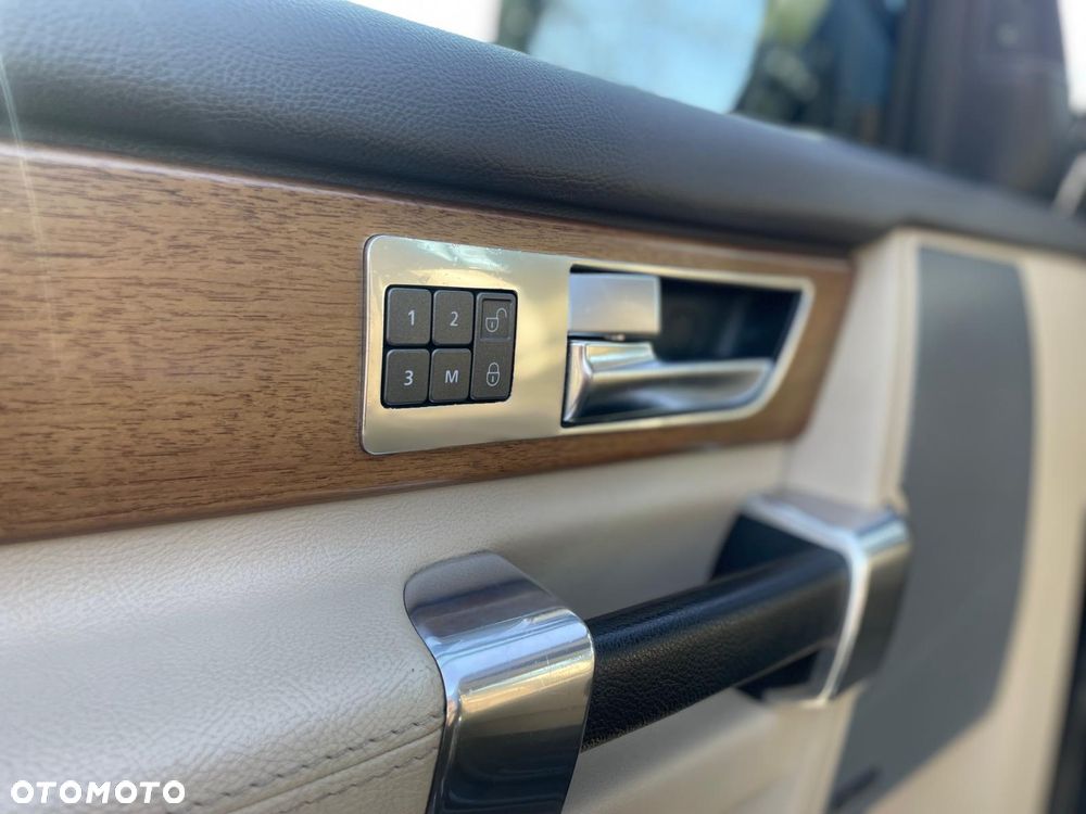 Land Rover Discovery 3.0 SD V6 HSE - 16