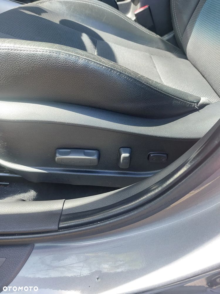 Hyundai i30 1.4 Trend - 8