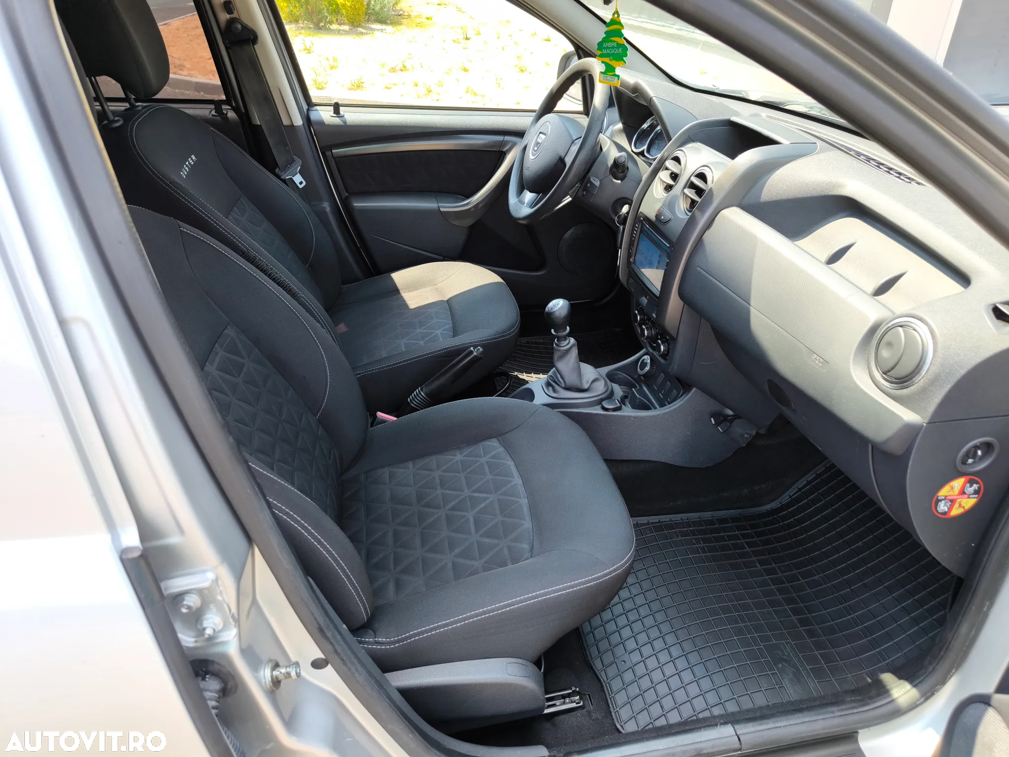 Dacia Duster 1.5 dCi 4x4 Ambiance - 8