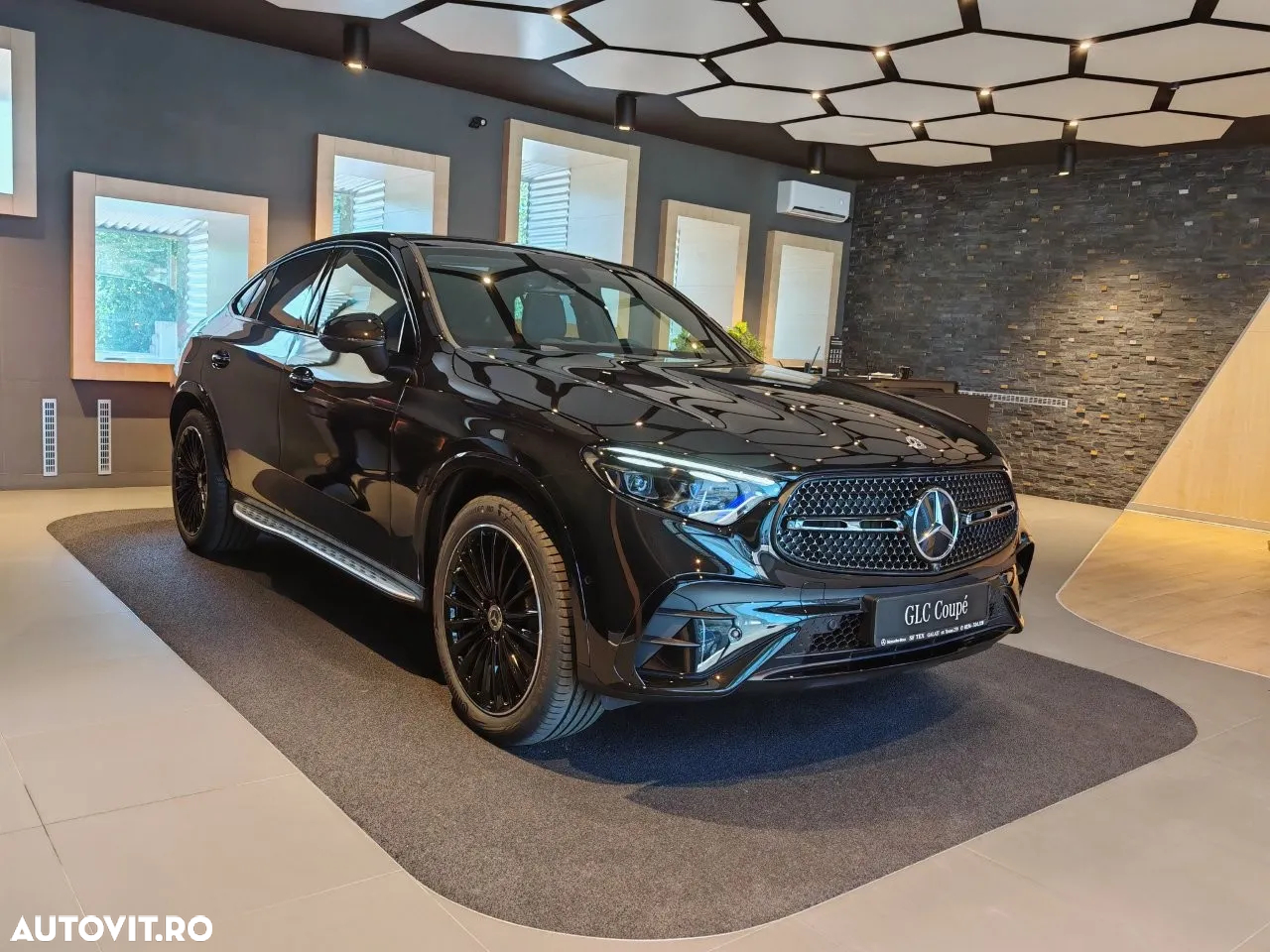 Mercedes-Benz GLC Coupe 300 d 4MATIC MHEV - 3